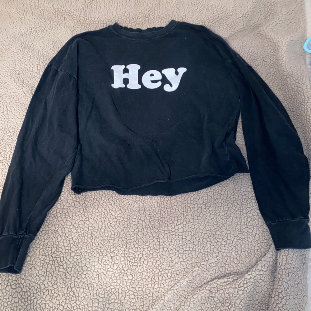 Black long sleeve crop top